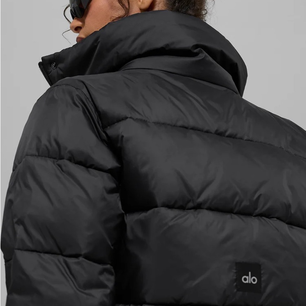 ALO NWT Yoga Women's Black Puffer Jacket